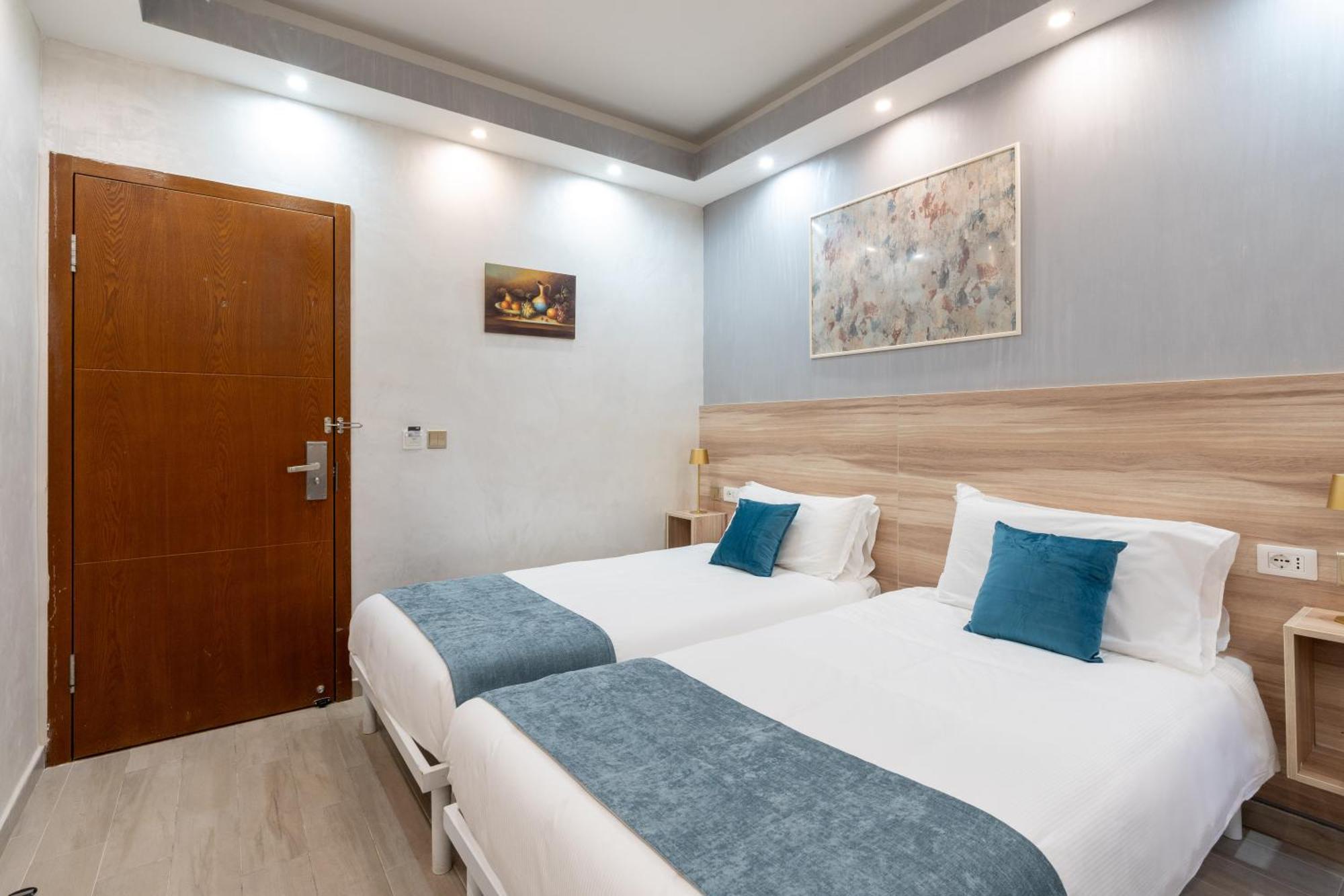 Leone D'Oro Guesthouse - Close To Piazza Vittorio Рим Екстериор снимка